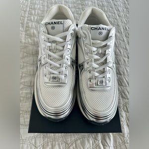 NIB Chanel 2023 silver sneakers 39.5